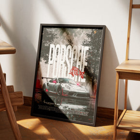 Performance auf Asphalt - Porsche GT3 RS Poster, am Boden neben einem Stuhl angelehnt