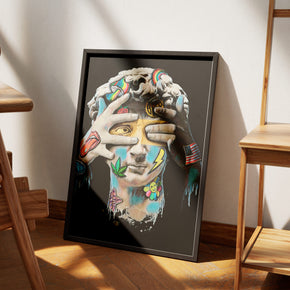 Geblendete Wahrheit - Modernes Pop-Art David Poster, am Boden neben einem Stuhl angelehnt