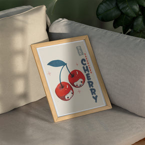 Kirschen Tag - Kawaii Sakuranbo Poster, gerahmt über einem Sofa