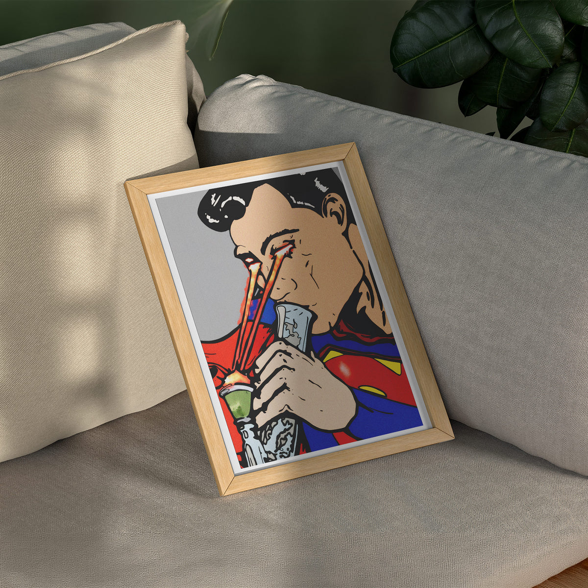 Superheld - Laser Feuer Poster, gerahmt über einem Sofa