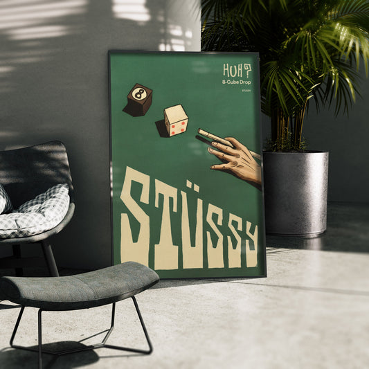 Streetwear Spiel - 8-Würfel Pool Poster, gerahmt in einer Aussenkulisse