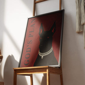 God's Plan - Diamant Dobermann Poster, gerahmt an einer Wand über einem Stuhl